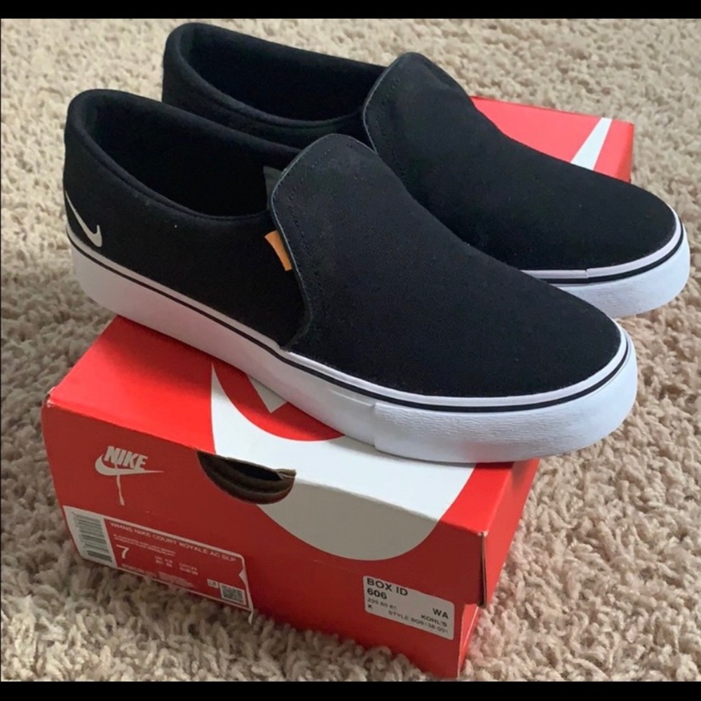 Nike Slip On Sneakers